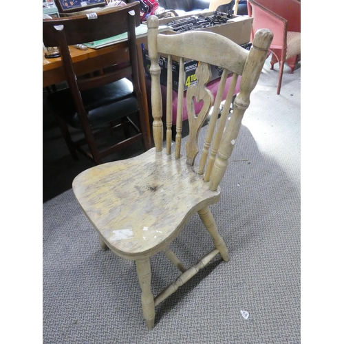 284 - A pine kitchen chair for upcycling.