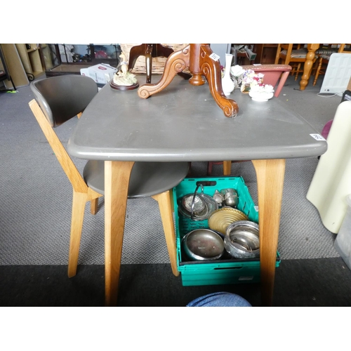 294 - A vintage style table and chair set, measuring 32