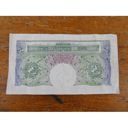 313 - A Bank of England one pound note.