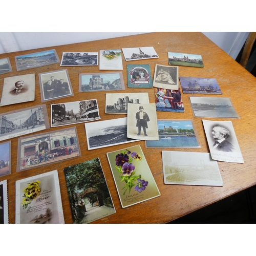 339 - A collection of postcards.