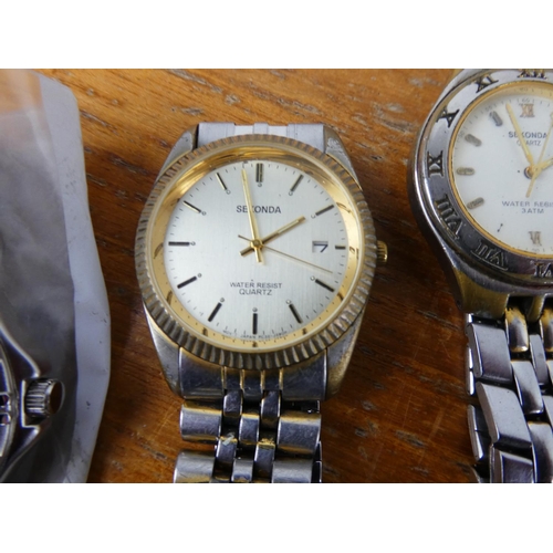 372 - Three Sekonda wrist watches.