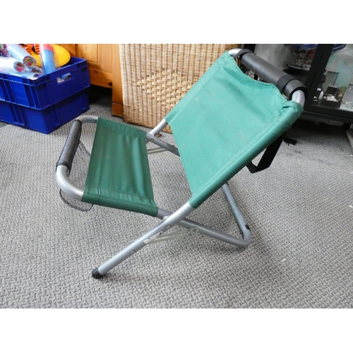 396 - A folding chair for fishing.