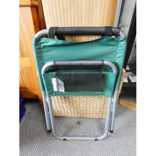 396 - A folding chair for fishing.