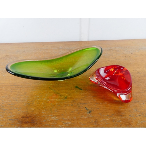 85 - A vintage oval apple green glass dish and a vintage triangular ruby glass dish.