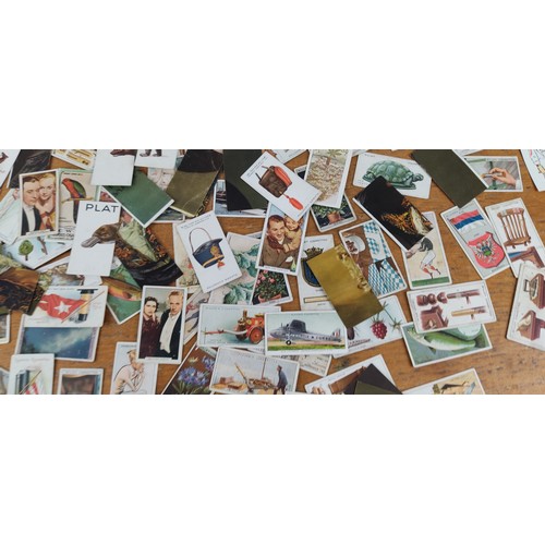 317 - A collection of vintage cigarette cards.