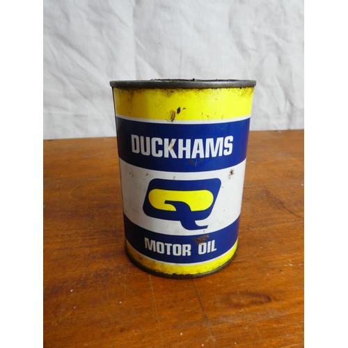 35 - A vintage Duckhams 500ml motor oil can.