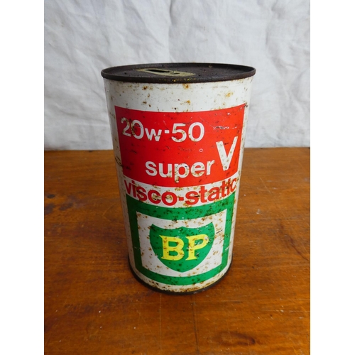 38 - A vintage BP 1.136 litre motor oil can.