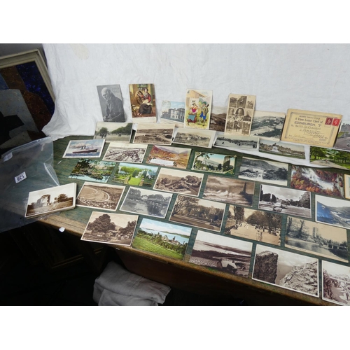 138 - A lot of vintage postcards.