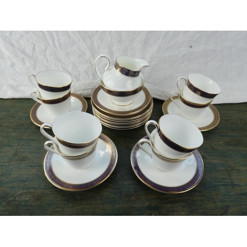 149 - A stunning Royal Doulton 'Rochelle' tea set.