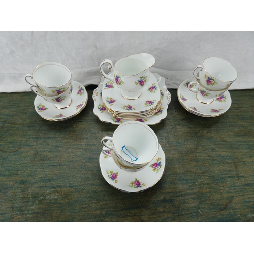 183 - A vintage Royal Standard tea set.