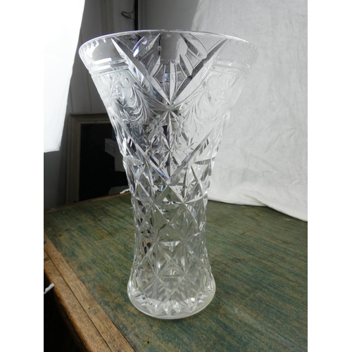 186 - A Tyrone crystal vase and three others.