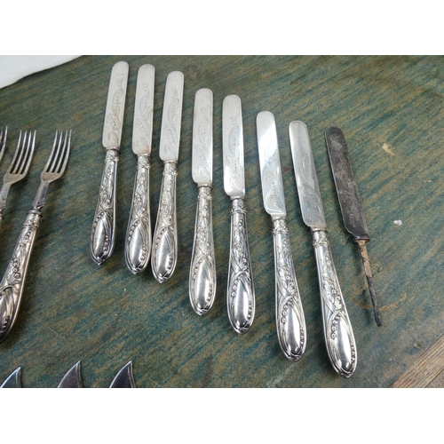 84 - An assortment of various cutlery.