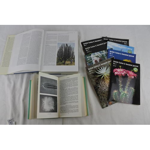 261 - A lot of gardening reference guides on Cactus plants.