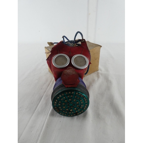 307 - A vintage childs 'Mickey Mouse' gas mask. (a/f)