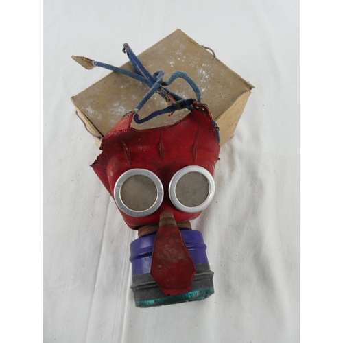 307 - A vintage childs 'Mickey Mouse' gas mask. (a/f)