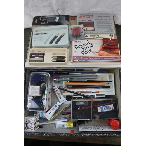 279 - A box of assorted stationary.