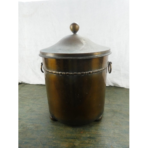 113 - A vintage lidded coal bucket.