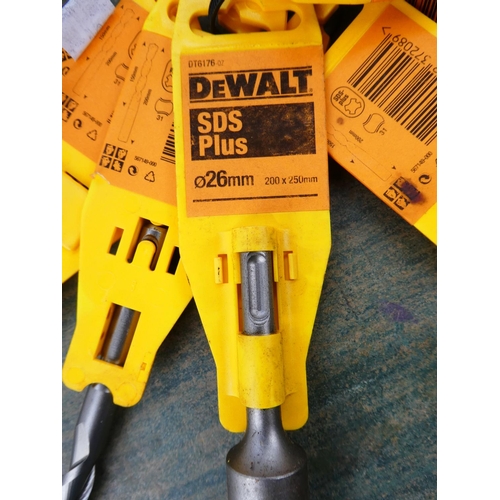 118 - A lot of Dewalt drill bits.