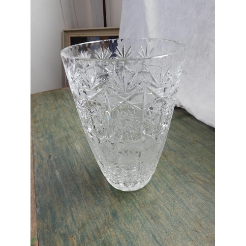 162 - A large cut glass flower vase.