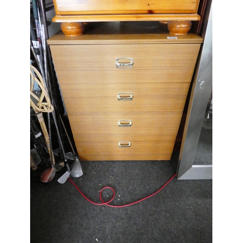 320 - A vintage chest of four drawers.