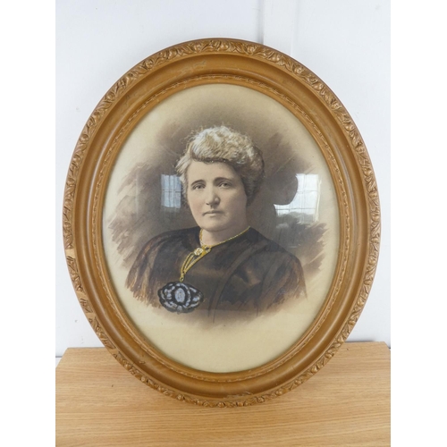 337 - An antique oval framed portrait painting.