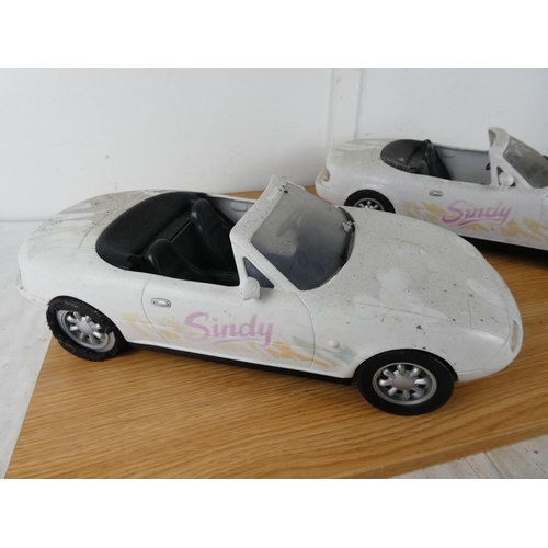 388 - Two Sindy toy cars.