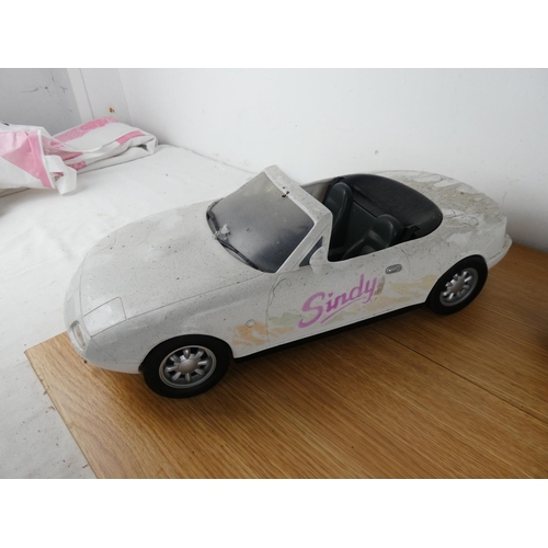 388 - Two Sindy toy cars.