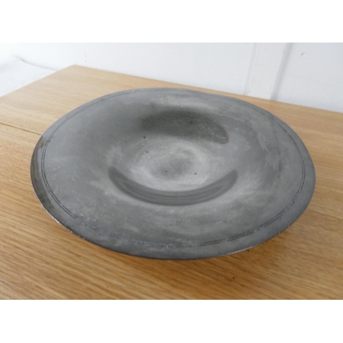 413 - A superb vintage pewter plate by German maker Just, number 1016, measuring 29cm diameter.