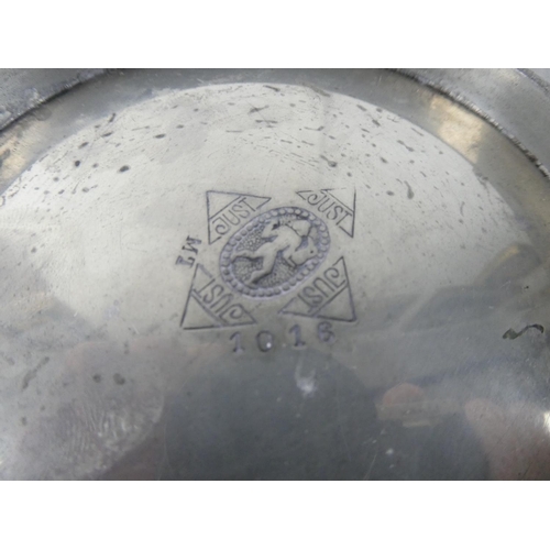 413 - A superb vintage pewter plate by German maker Just, number 1016, measuring 29cm diameter.