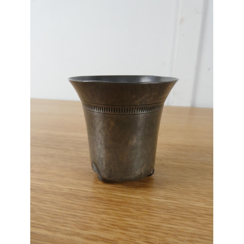 415 - A superb vintage pewter cup by German maker Just, number 497, measuring 7cm tall.