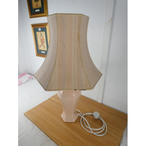 425 - A large table lamp and shade.