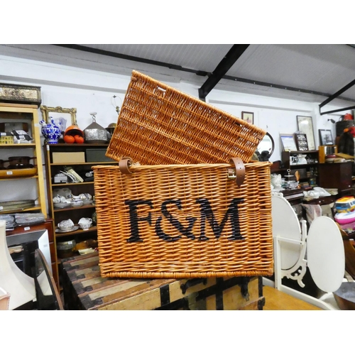 442 - A large Fortnum & Mason wicker basket (lid detached).