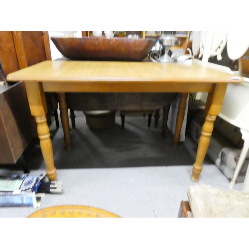 444 - A dining room table,