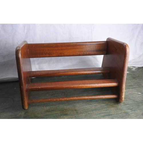 451 - A wooden table top bookstand.