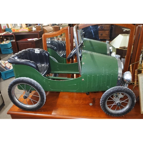 533 - A stunning antique style pedal car.