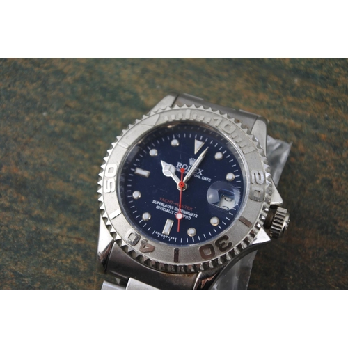 599 - 3 Gents fashion wristwatches.