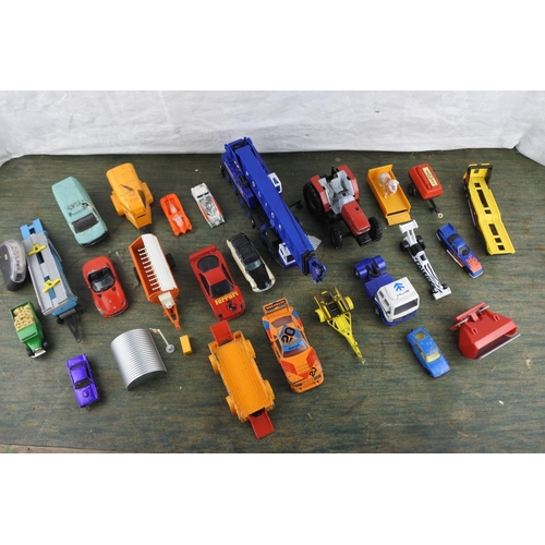 737 - A collection of toy cars and vehicles to include Corgi, Hot Wheels, Matchbox and more.