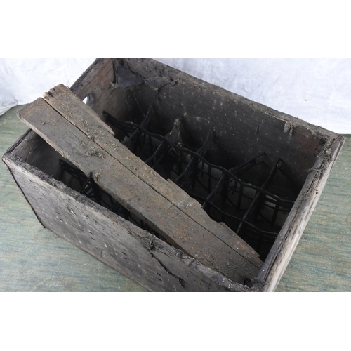 742 - An antique C.U.B. wooden bottle crate.