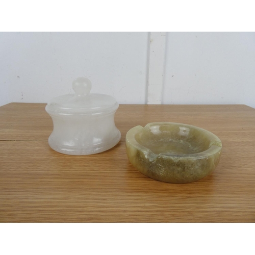 757 - A marble lidded soap dish and ashtray.