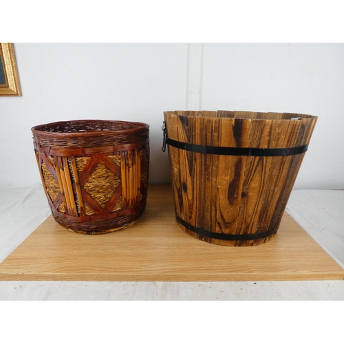 771 - A wooden bucket & vintage woven bin.