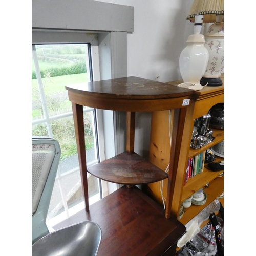 772 - A vintage corner table with undershelf.