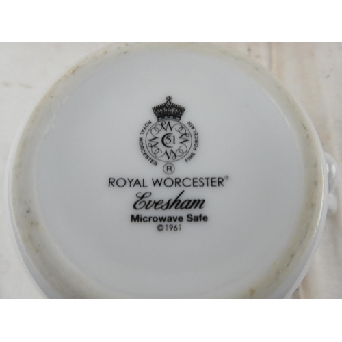 806 - A large lot of Royal Worcester 'Evesham' to include a teapot, milk jug and sugar bowl and more.