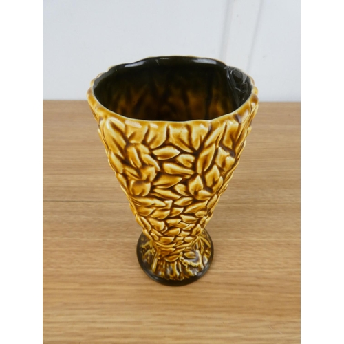 856 - A vintage Sylvac 4540 vase.