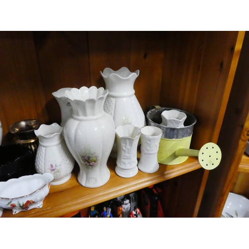 890 - A large lot of ceramics to include a small Hammersley bone china dish, Belleek and more.