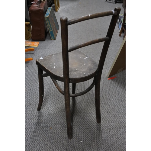 994 - A vintage bentwood style chair.