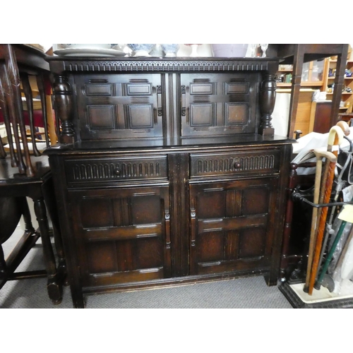 1015 - An old charm style dresser, measuring 125cm x 116cm x 46cm approximately.