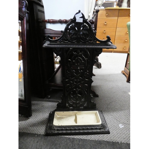 1021 - A stunning antique cast iron umbrella/stick stand.