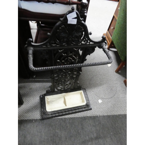 1021 - A stunning antique cast iron umbrella/stick stand.