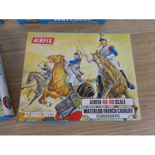 1077 - Four vintage boxed Airfix military soldiers to include Waterloo British Infantry, Washington's Army,... 