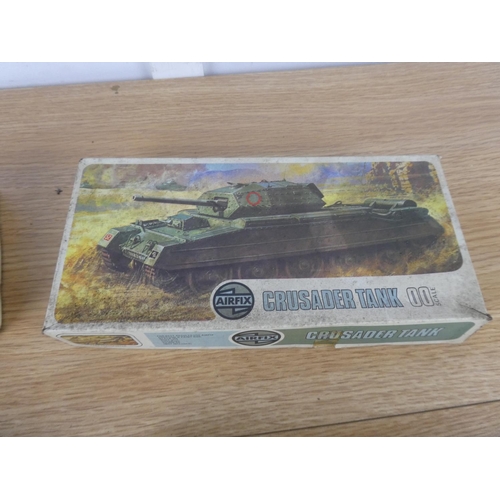 1085 - A lot of four vintage Airfix boxes to include Crusader Tank, Panzer IV Tank, Bristol 192 Belvedere, ... 